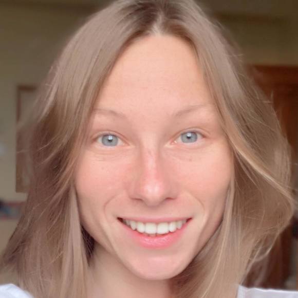 lolitaananasova